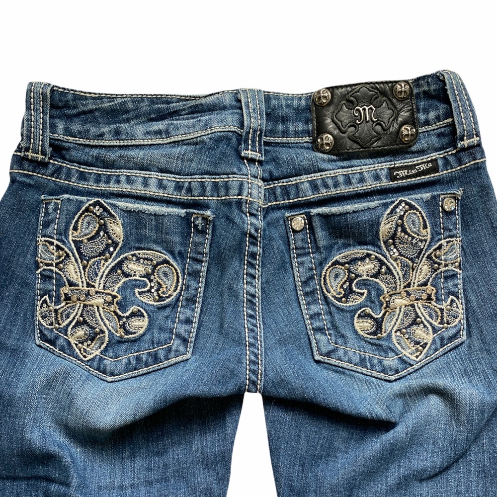 🤠 Miss Me Fleur de lis Women's Boot Cut Jeans with Cream Embroidery 🤠2 for $40 🤠 - Picture 3 of 12